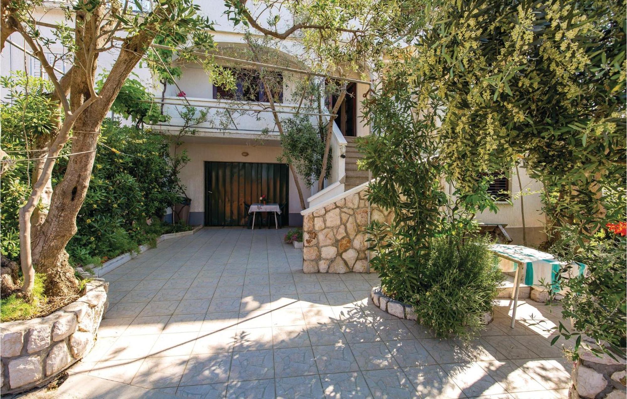 Stunning Apartment In Barbat-Rab With Wifi Barbat na Rabu Exterior foto